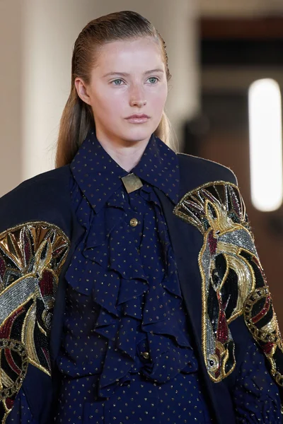 Look 124